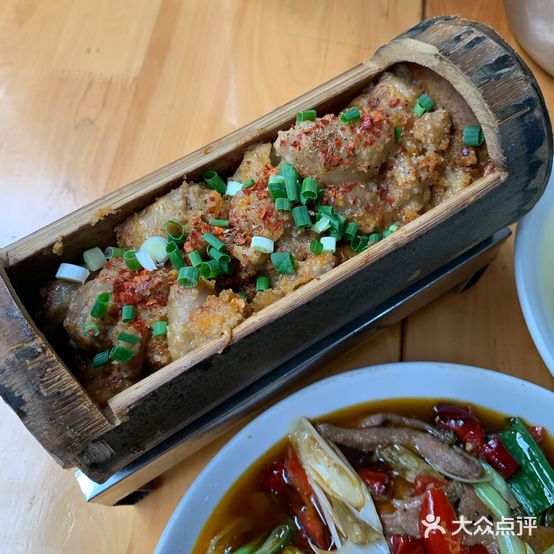 竹筒蒸肉店