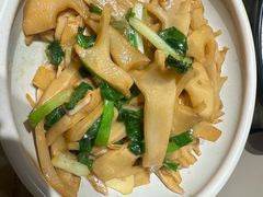 -叁煨蹄花·下饭盐帮菜(人民广场店)