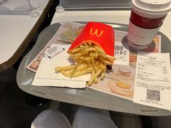 -麦当劳(上海虹桥站30B检票口楼上)