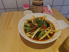 -牛八秒油泼冒菜(宽窄巷子店)