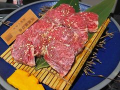 -山川小町·极番烧肉(新地假日广场店)