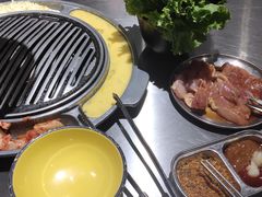 -猪掌柜韩国烤肉(六折店)