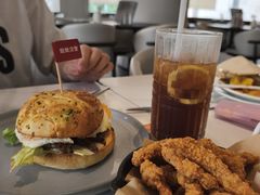 -必胜客(华南摩尔店)