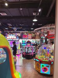 -卡通尼乐园(新达汇三林店)