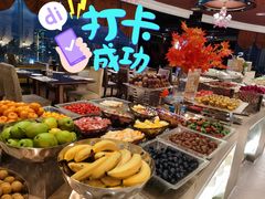 -荣誉国际酒店-云顶旋转餐厅