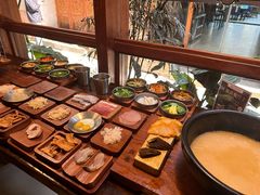 -银米·云南传统过桥米线(双廊黑金冠店)
