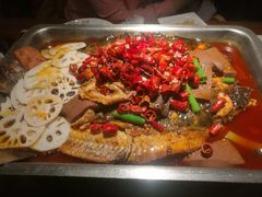 -辣尚瘾·烤鱼·新川菜(交大直营店)