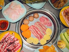 -金滏山·烤肉海鲜火锅自助(襄阳万达店)