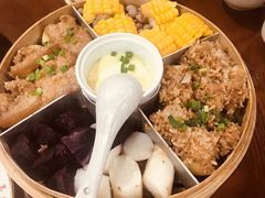 -黄桷树曹家私房菜(江与城店)