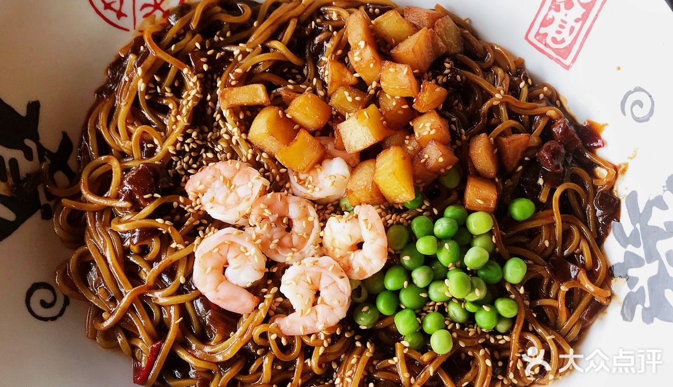 快乐的标配，就是韩餐和姐妹🍻