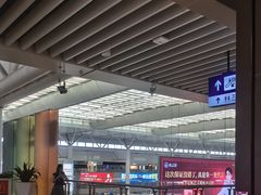 -麦当劳(上海虹桥站30B检票口楼上)