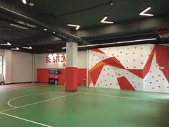 -悦动体能篮球羽毛球网球(三里河店)