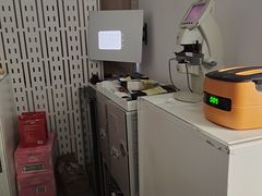 -目艮眼镜SHOWROOM(品牌集合店)