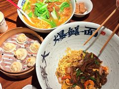 -李犟大爆鳝面·手工蟹黄包(湖滨西湖店)