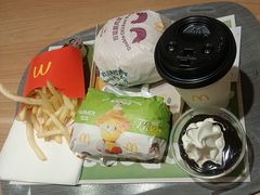 -麦当劳(玉桥中路店)