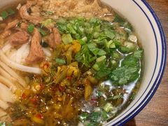 -矮子粉店1985·长沙米粉(湘春路店)