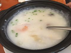 -上海玫瑰园度假酒店