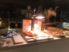 -上海滴水湖皇冠假日酒店