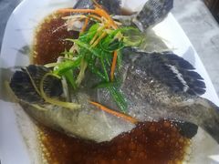 -四川小胡子海鲜(丁村万人海鲜广场店)