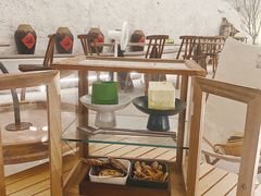 面包甜点陈列柜-一季·酒窖