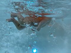 -蓝鲸奇亲子游泳俱乐部