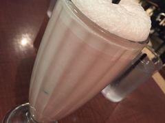 草莓奶昔-Pancakes on the rocks(Darling Harbour)