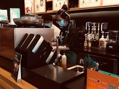 -星巴克臻选(华堂·新辰汇店)