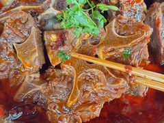 -大众跷脚牛肉馆·非遗传承单位(峨眉山店)