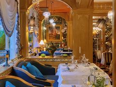 -火车头法国西餐厅