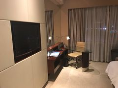 -南桥绿地铂骊酒店
