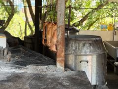 -大石鼓山庄·珠海第一烧猪