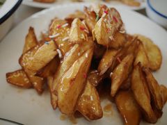 -老码头黑皮肘子锅包肉熏酱水饺(文政街店)