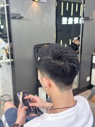 -藤野造型烫发染发