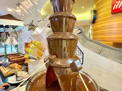 -元一希尔顿酒店·鲜切牛肉火锅禅自助餐厅