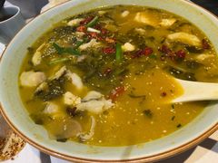 -江城小馆陕南妈妈菜·全球旅行餐厅(钟楼店)