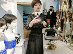 -LAQUEEN 时尚健康假发(万象城总店)