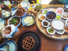 -包整·丝娃娃(一览甲秀楼风景店)