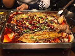 -鸣记脆皮烤鱼·海鲜烤鱼(三八广场店)