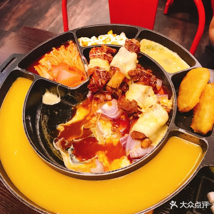 韩国炸鸡啤酒芝士排骨锅图片 - 第2张