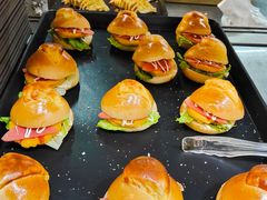 小汉堡-DANXI丹喜面包·蛋糕(龙腾店)