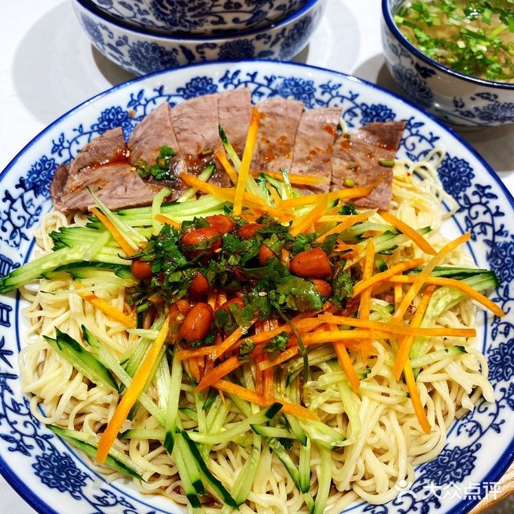 探店风靡上海的陈香贵兰州牛肉面嘉定万达新店