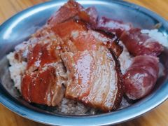 -梁阿婆廿年老牌扣肉糯米饭