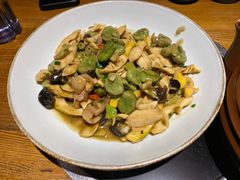 风吹肉雷打笋-吃饭皇帝大土家民族菜(正大广场店)