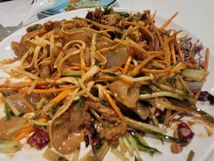 特色鸡丝拉皮-昱德来·天津菜(河西店)