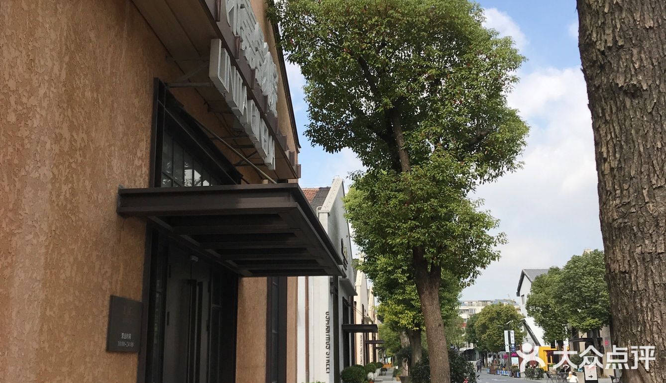 网红打卡集装箱星爸爸,建筑有点帅气哟!