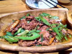 -老滇山寨•云南特色菜•地方菜•民族风情歌舞表演(金碧店)