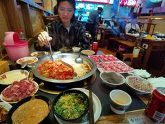 -沸炉重庆老火锅(军事博物馆店)