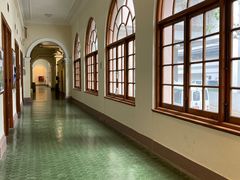 -香港大学