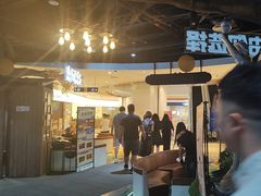 -暴风岛沉浸式体验馆(百联世纪店)
