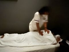 -Let’s Relax Spa(Siam Square One)